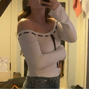 Garage Off-Shoulder White Long Sleeve w/ Ribbon Detail